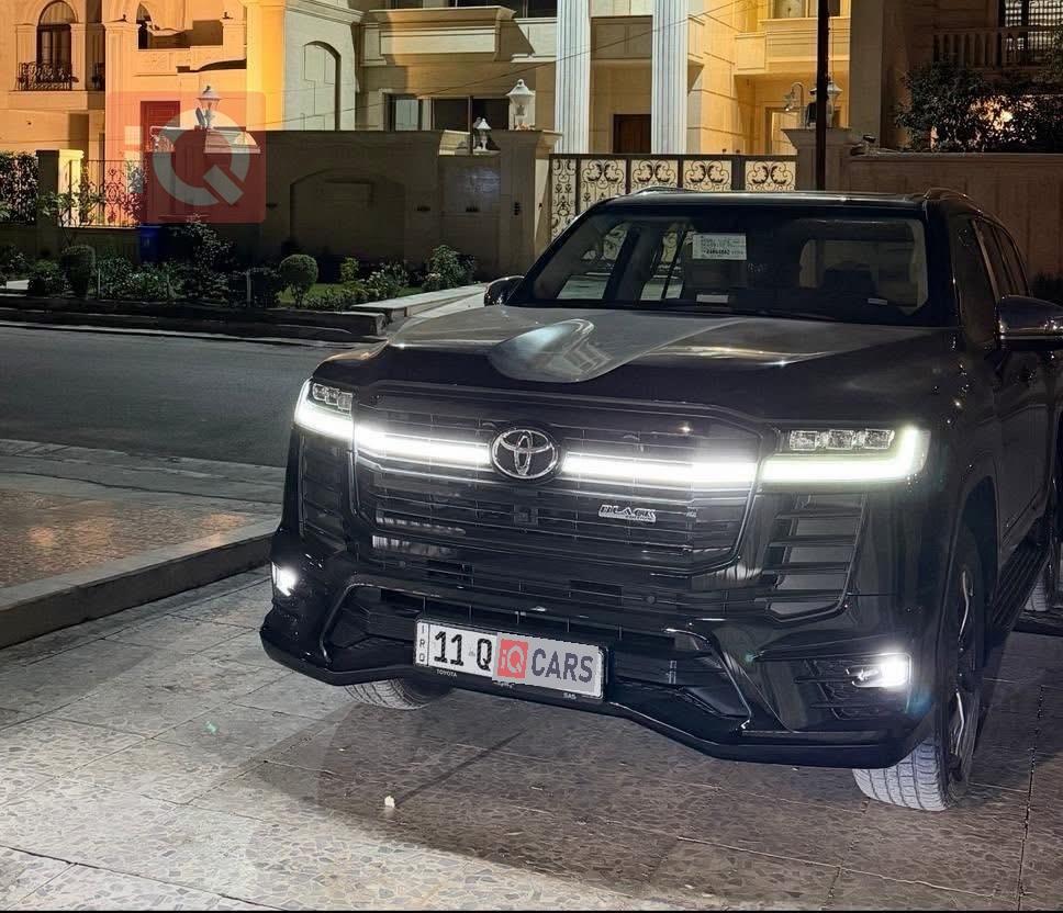 تۆیۆتا لاند کروزەر